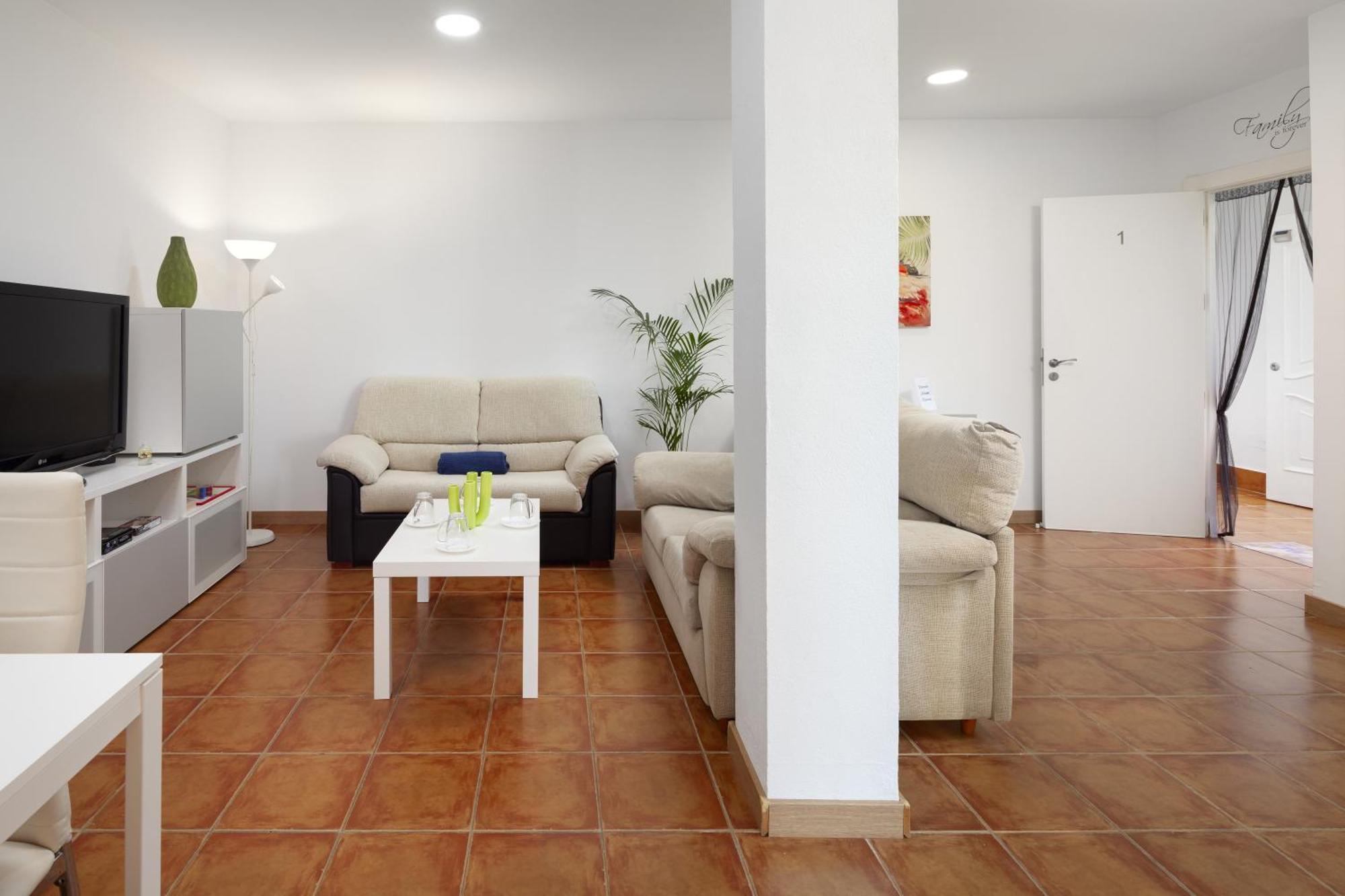 La Azomadilla Apartment Totalan Bagian luar foto