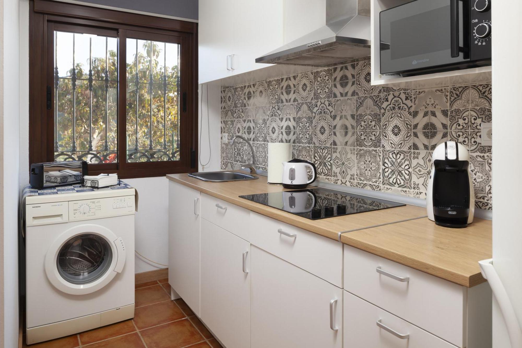 La Azomadilla Apartment Totalan Bagian luar foto