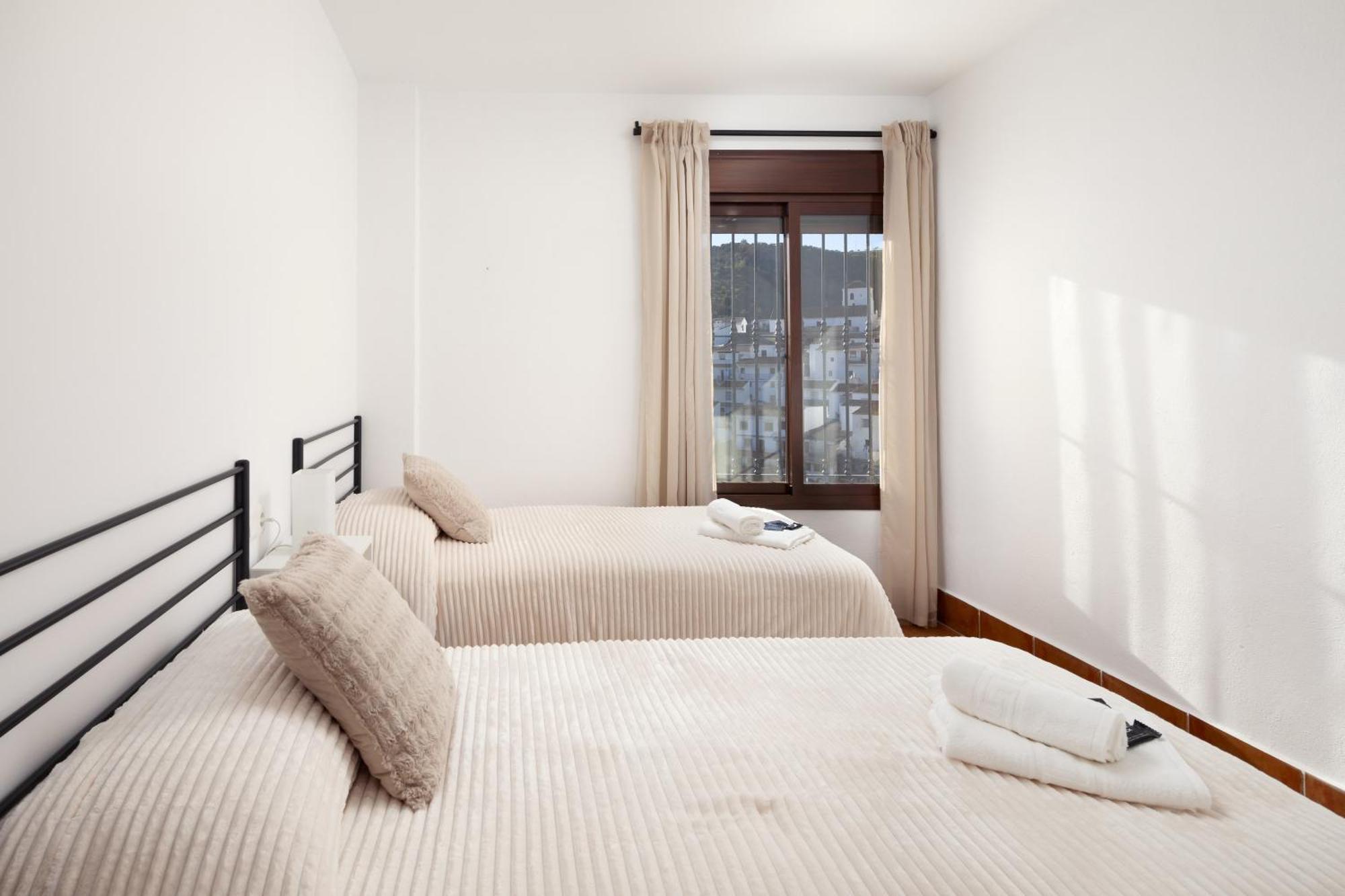 La Azomadilla Apartment Totalan Bagian luar foto